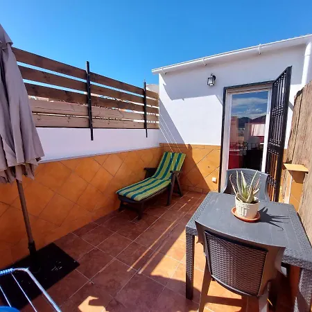 Estudio Lola Apartmán *